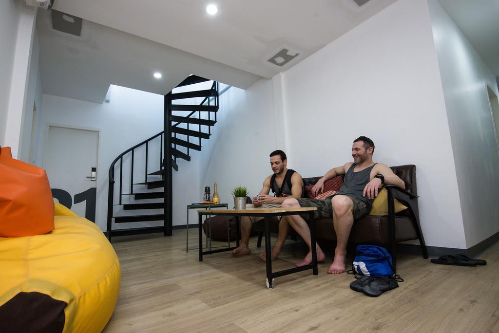Monkeynap Hostel Bangkok Exterior photo