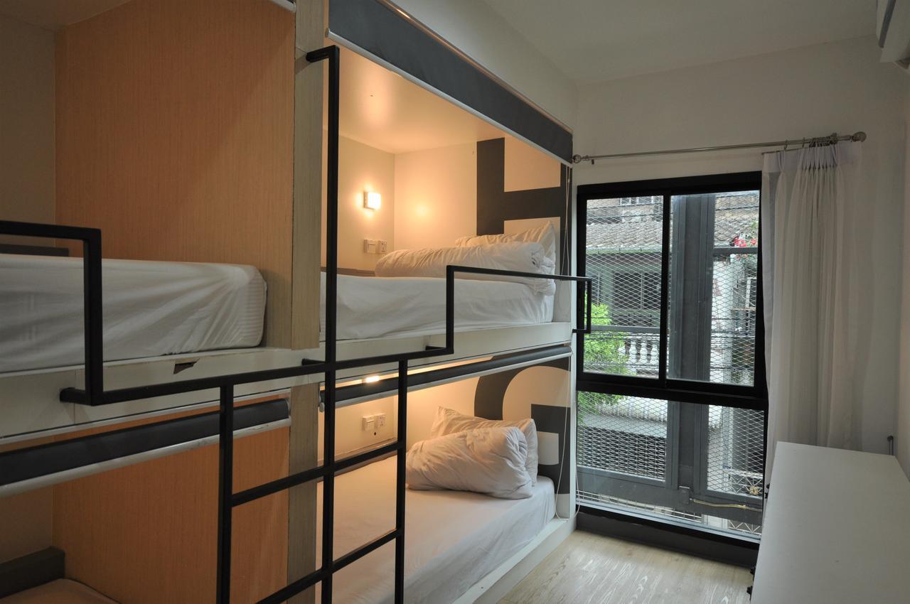 Monkeynap Hostel Bangkok Exterior photo