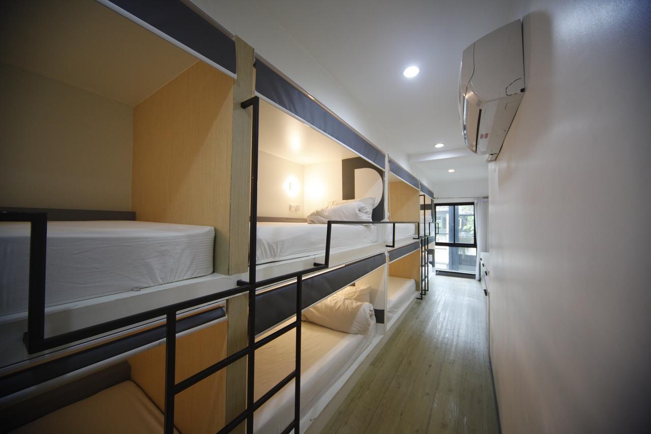 Monkeynap Hostel Bangkok Exterior photo